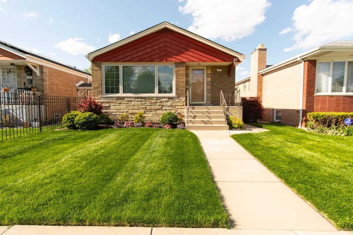 3650 W 81st PL, Chicago, IL 60652