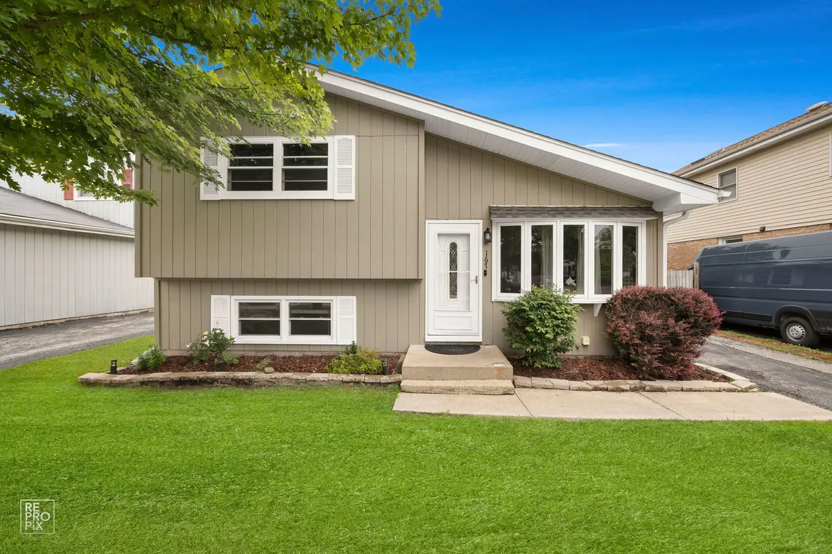 167 Ridgewood AVE, Bensenville, IL 60106