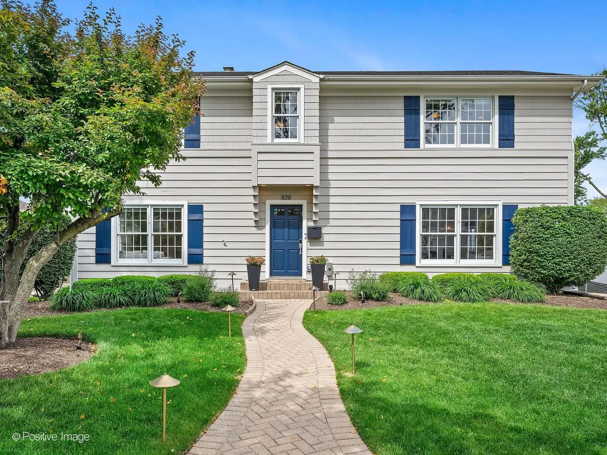 828 S CAMBRIDGE AVE, Elmhurst, IL 60126
