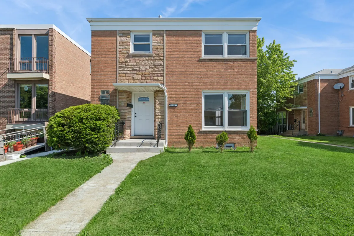 3518 W Main ST, Skokie, IL 60076
