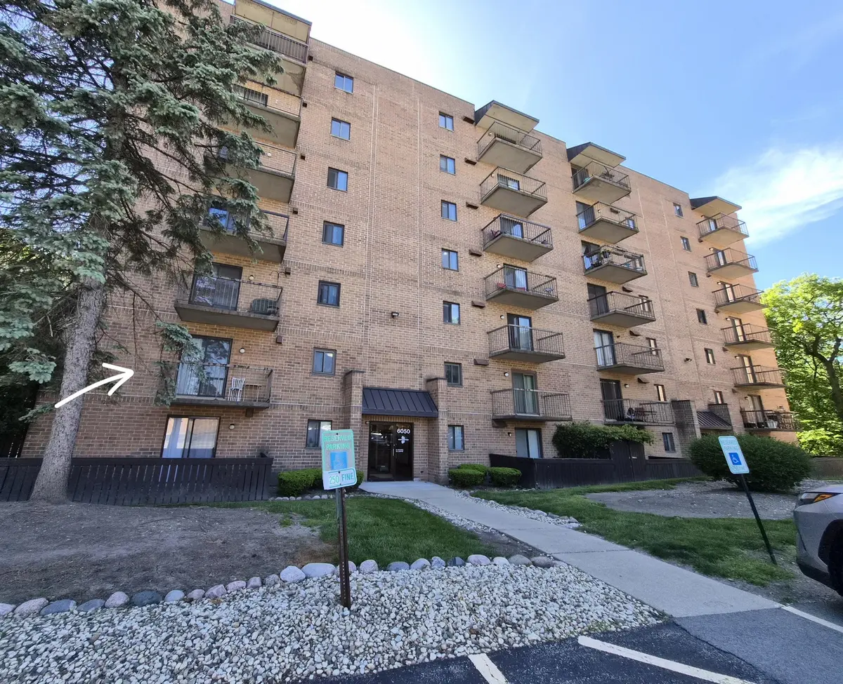 6050 Lake Bluff DR #201, Tinley Park, IL 60477
