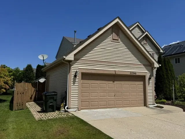 25546 W Foxtail RD, Round Lake, IL 60073
