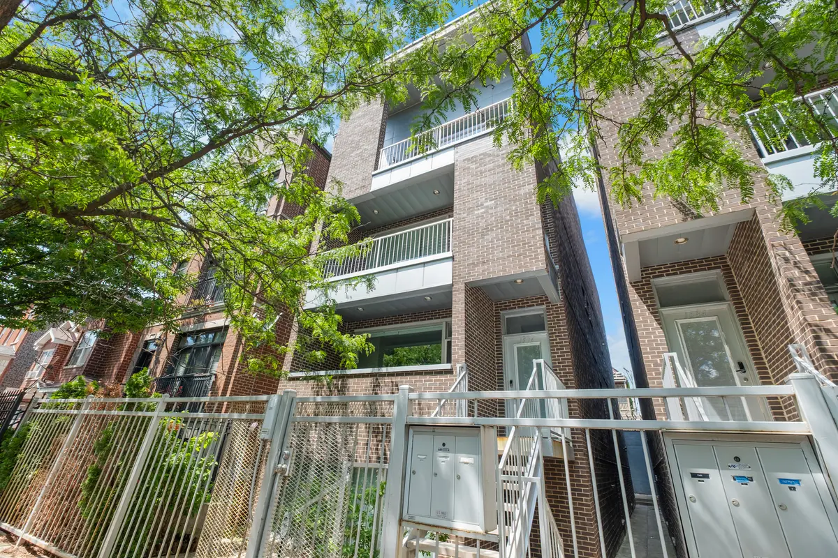 1536 W Walton ST #2, Chicago, IL 60642