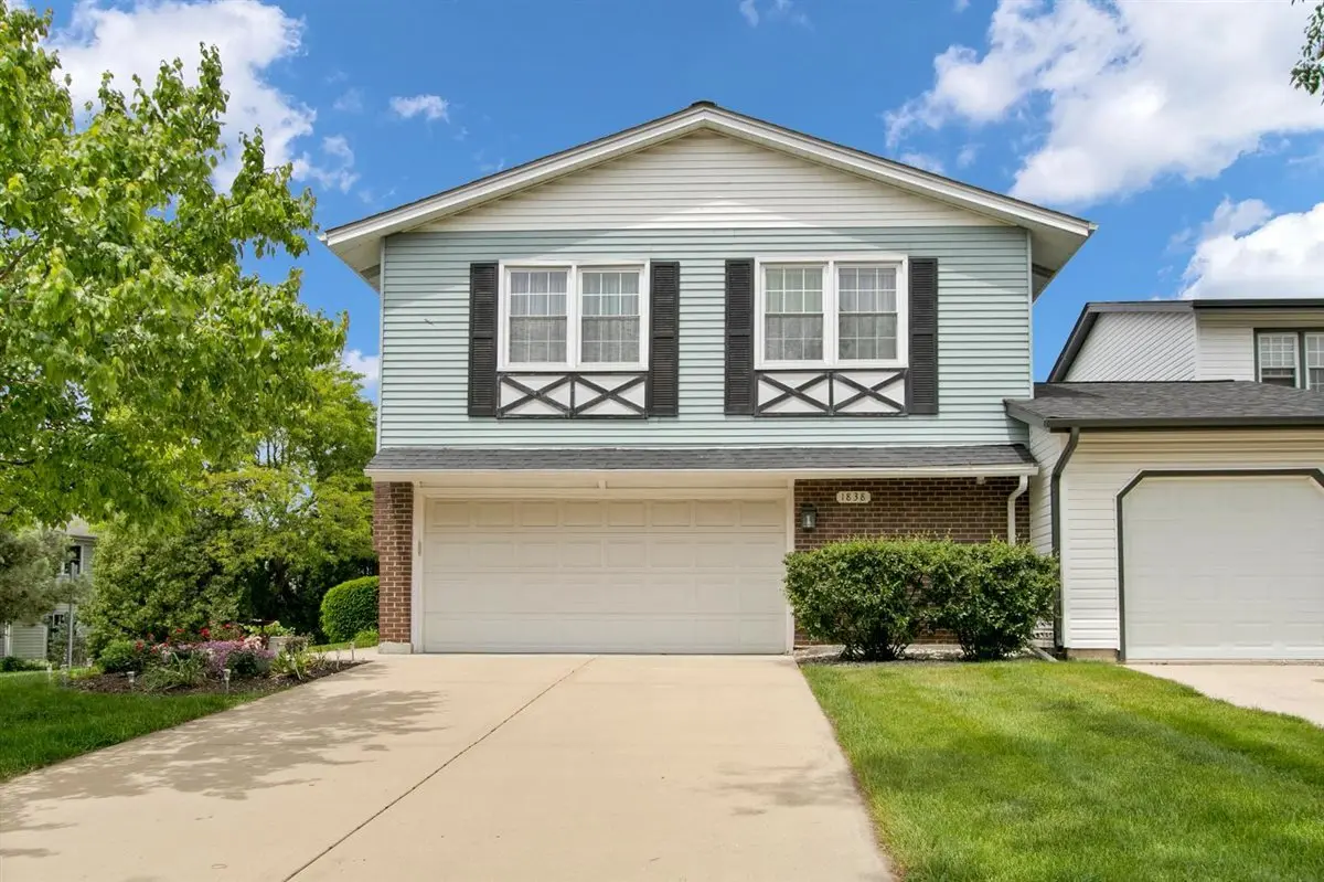 1838 Prentiss DR, Downers Grove, IL 60516