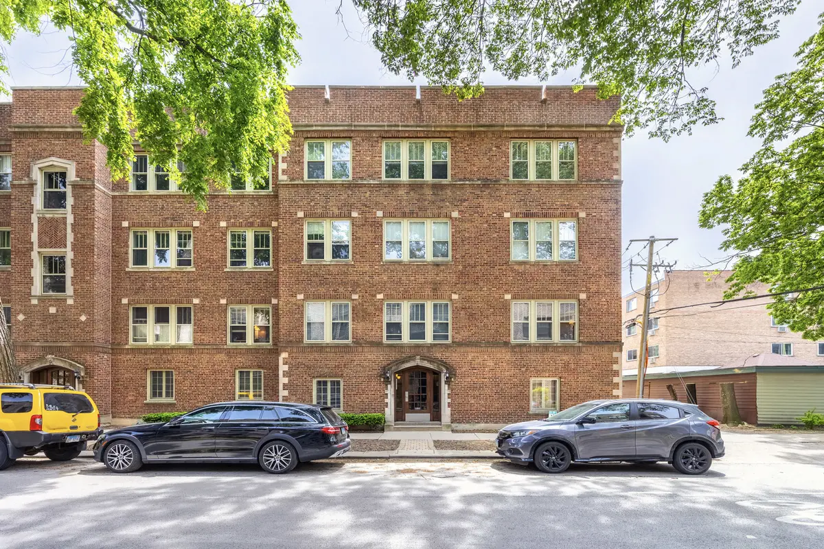 811 Erie ST #1, Oak Park, IL 60302