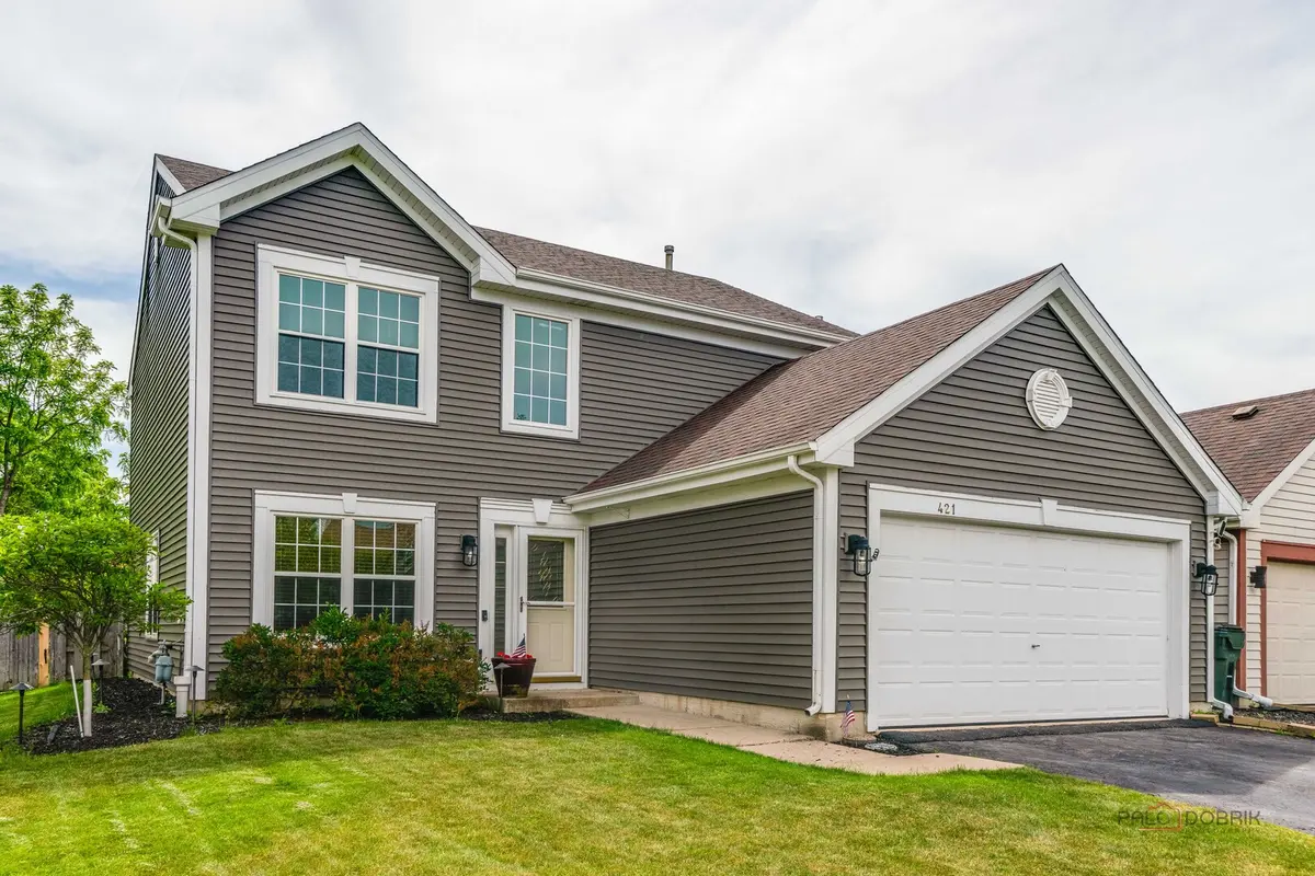 421 Rosewood XING, Lindenhurst, IL 60046