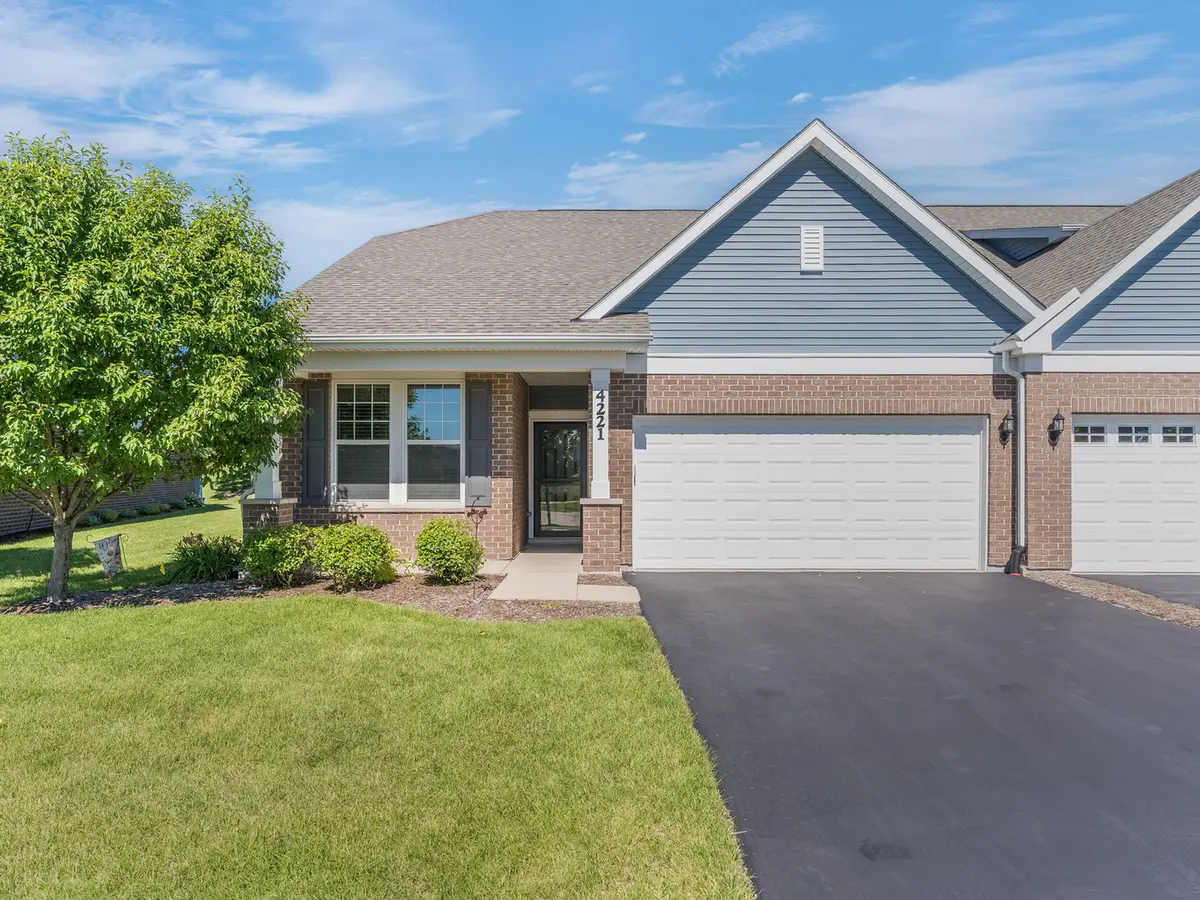 4221 Lobo CT, Naperville, IL 60564