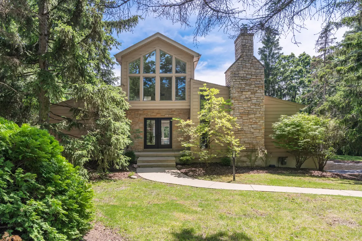 3N010 Lakeview CT, West Chicago, IL 60185