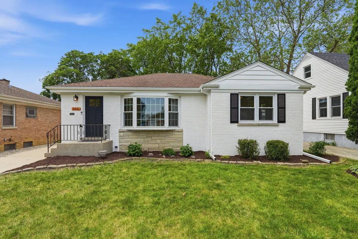 146 S Fremont ST, Palatine, IL 60067