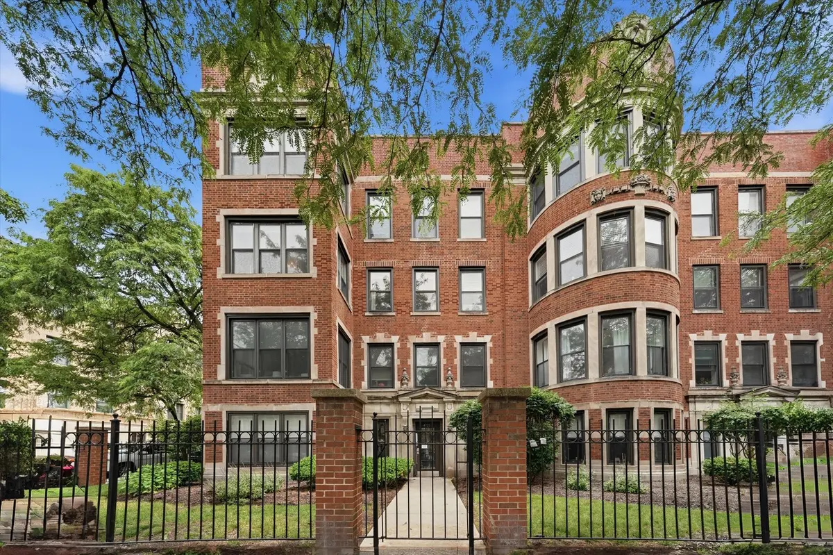 4121 N Sheridan RD #2N, Chicago, IL 60613