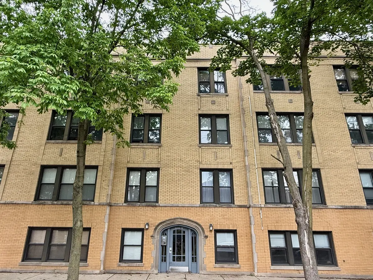 4016 N Spaulding AVE #3, Chicago, IL 60618