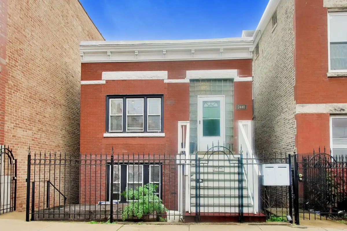 2441 W Augusta BLVD, Chicago, IL 60622