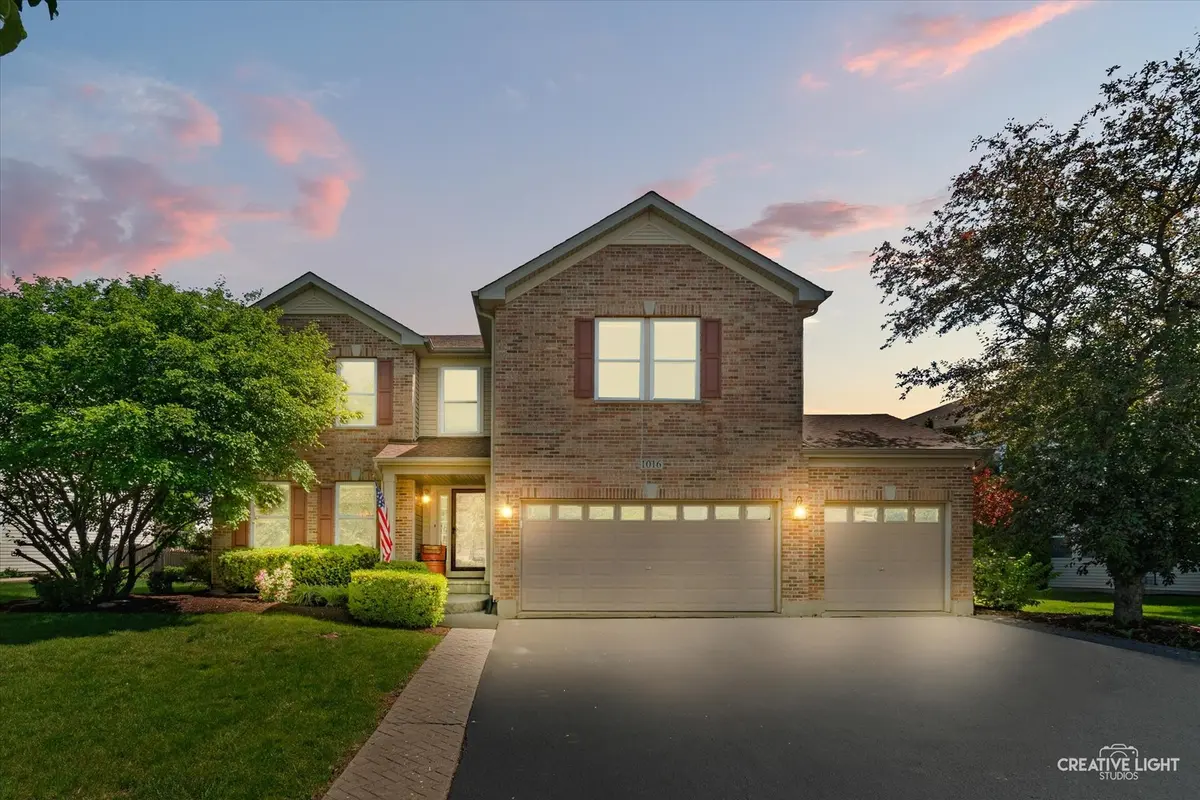 1016 Bayhill LN, Shorewood, IL 60404