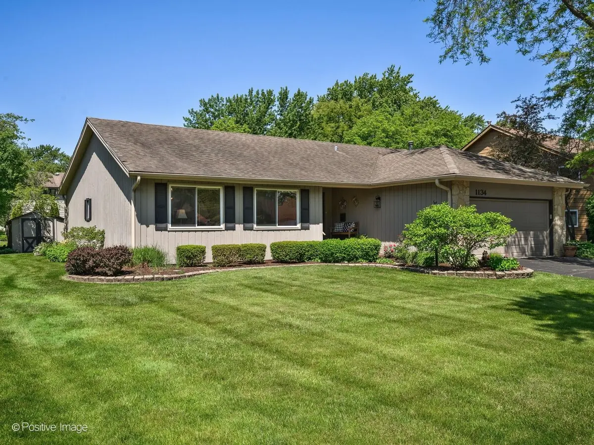 1134 N Pepper Tree DR, Palatine, IL 60067