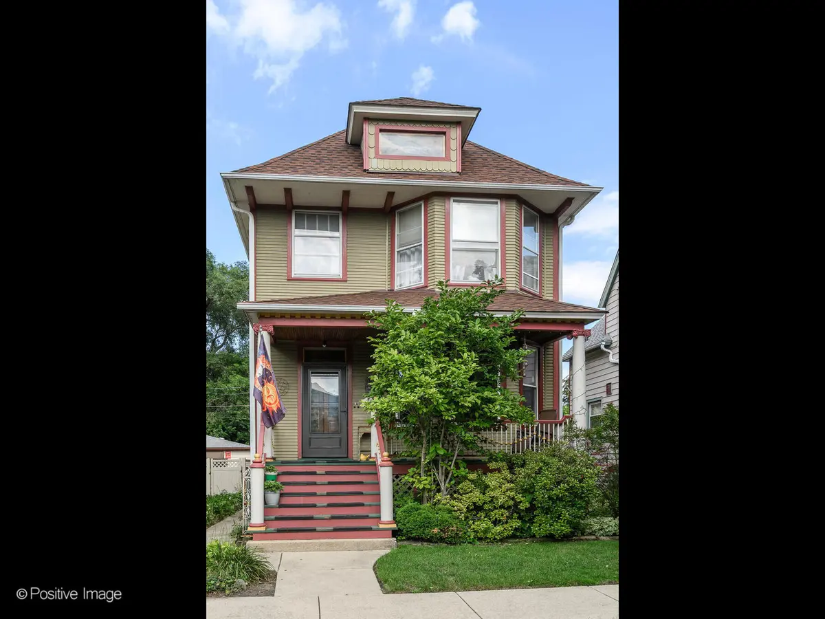 3109 Clarence AVE, Berwyn, IL 60402