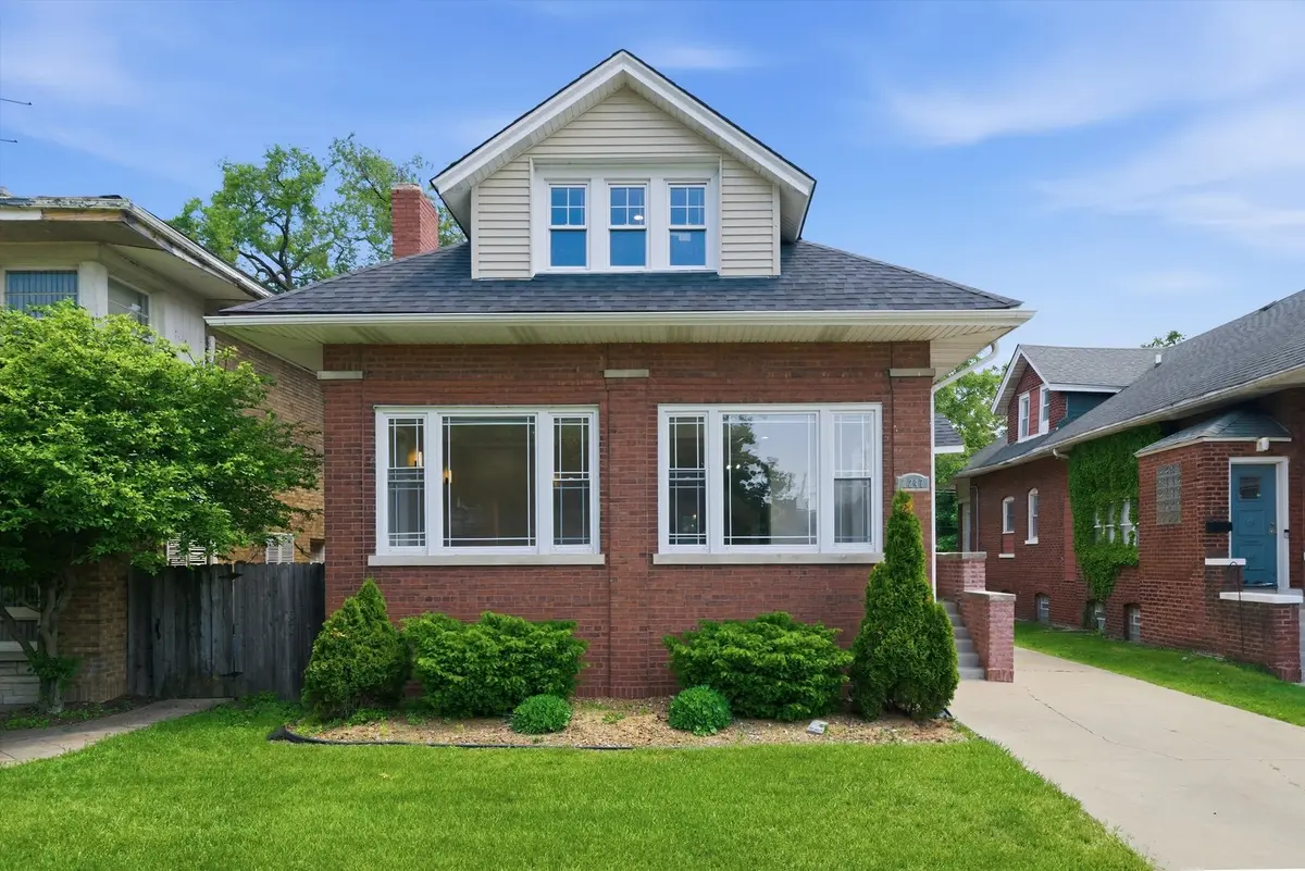 7247 S LUELLA AVE, Chicago, IL 60649
