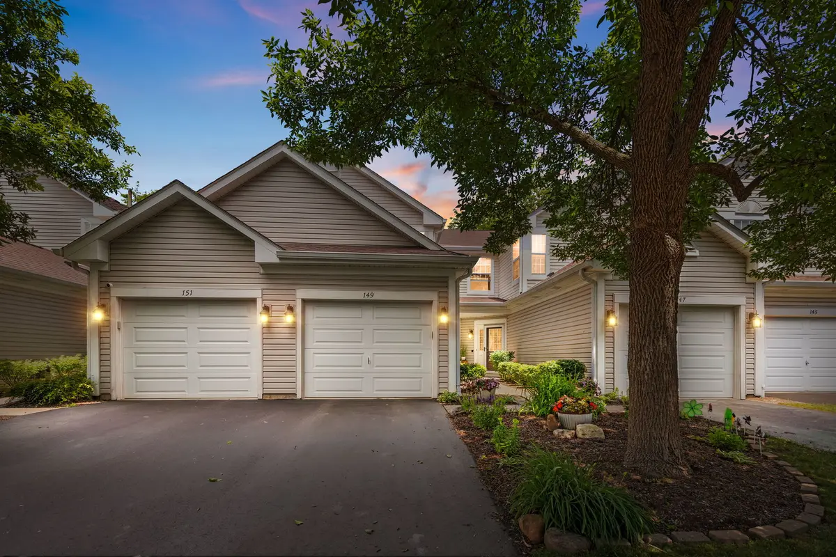 149 Polaris DR #149, Lake In The Hills, IL 60156