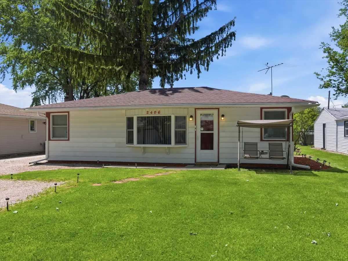 2406 Blossom ST, Joliet, IL 60435