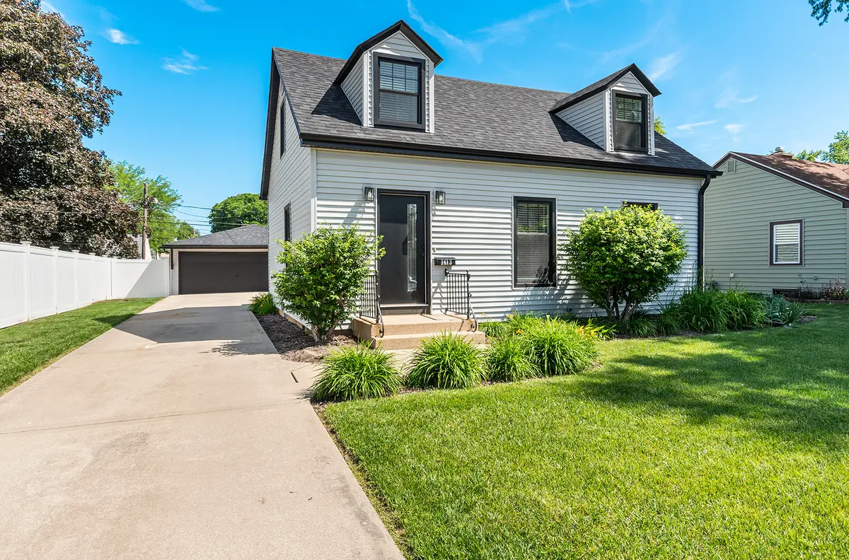 1613 Jones ST, Joliet, IL 60435