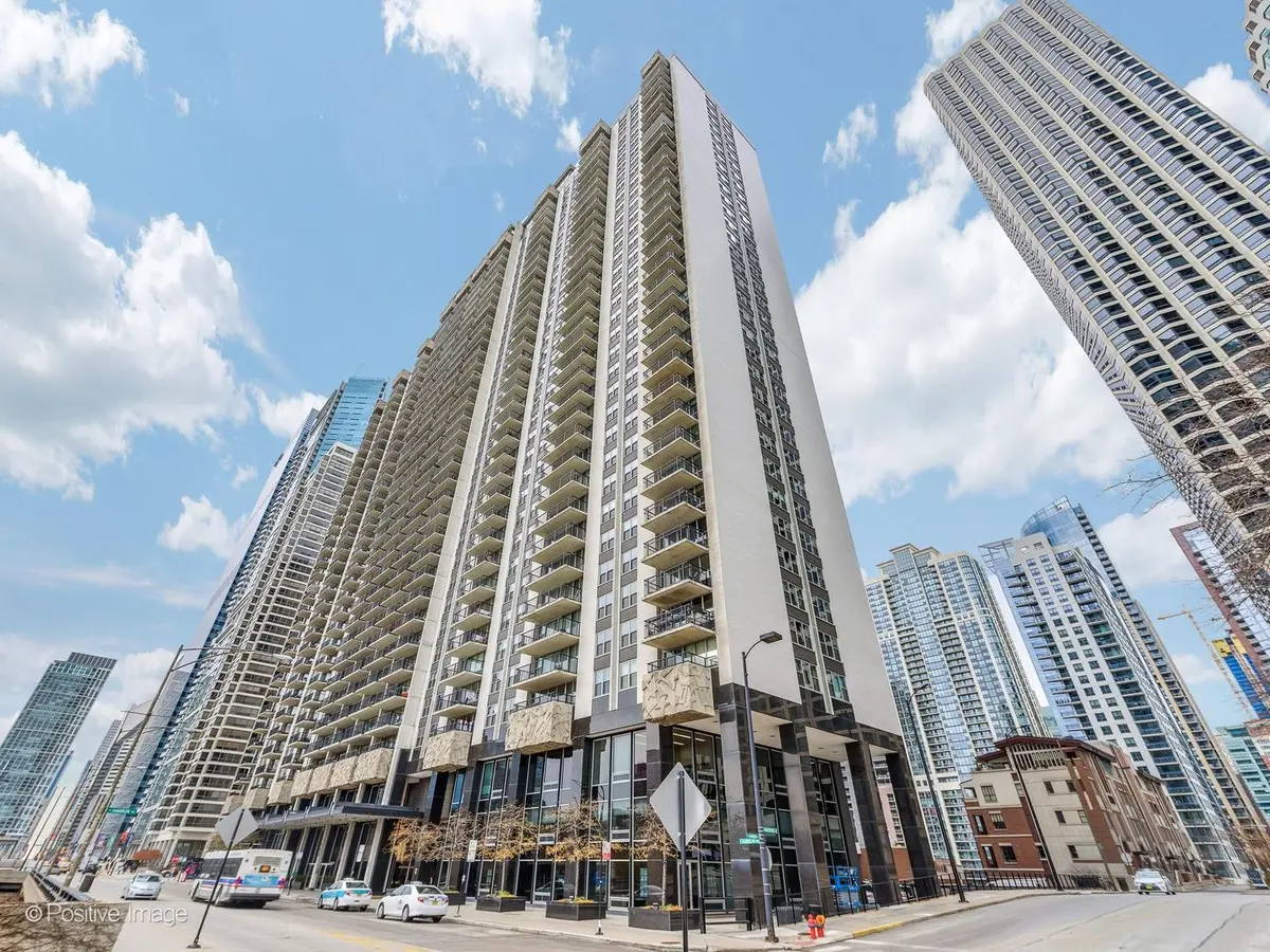 400 E Randolph ST #904, Chicago, IL 60601