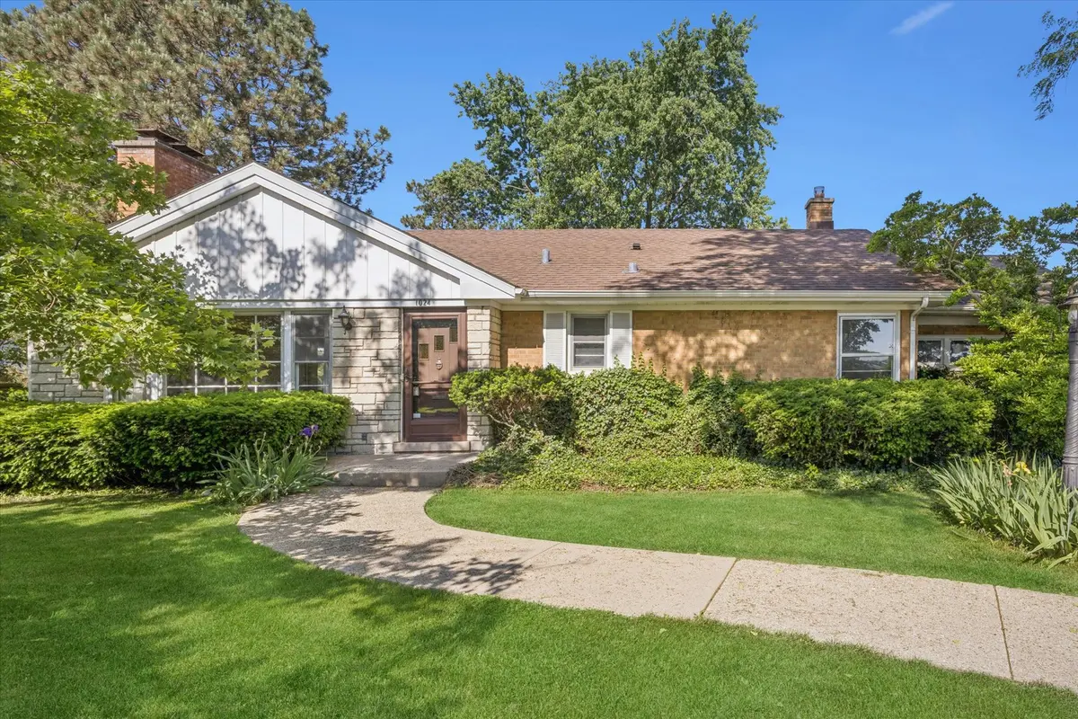 1024 S Spring AVE, La Grange, IL 60525