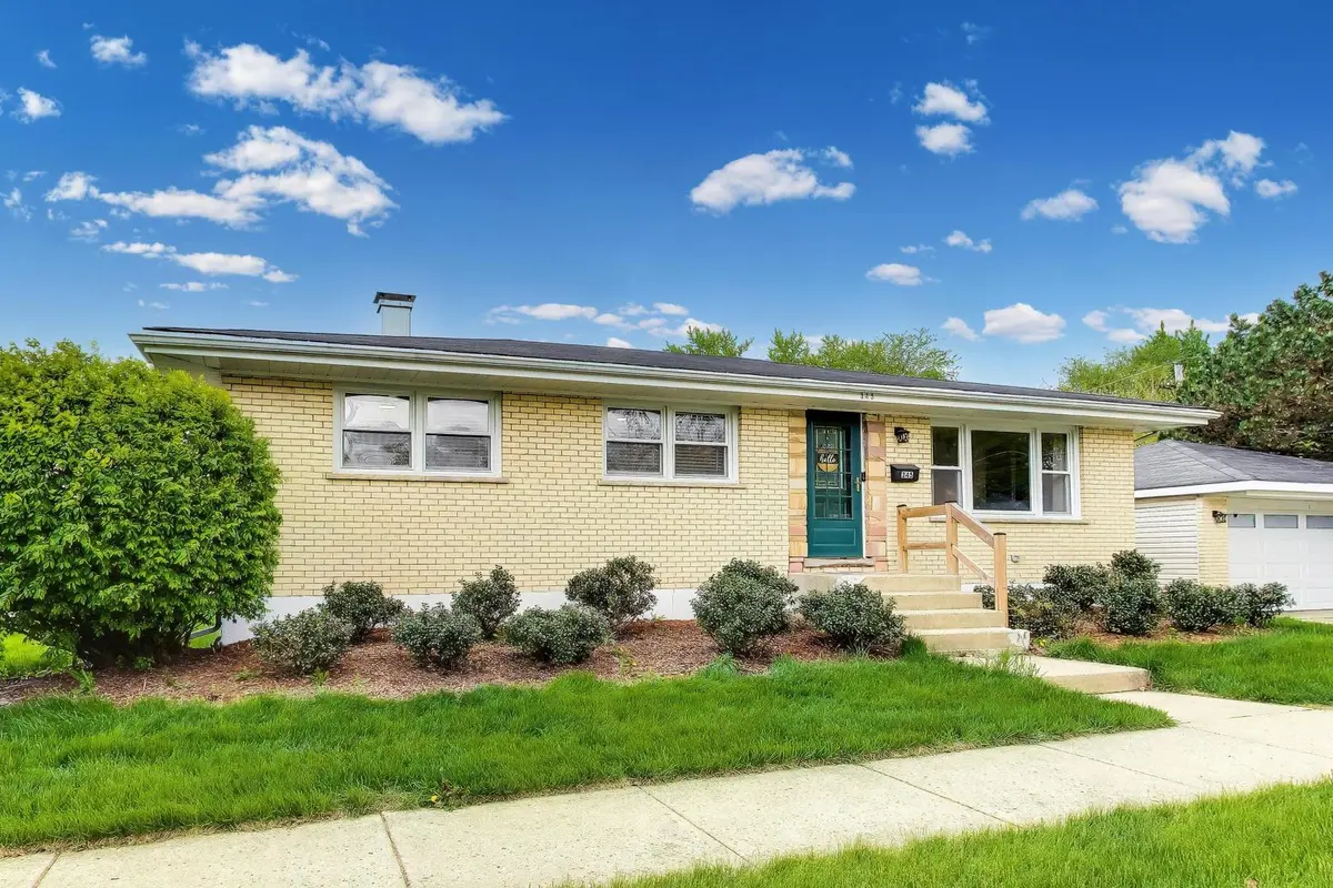 345 E View ST, Lombard, IL 60148