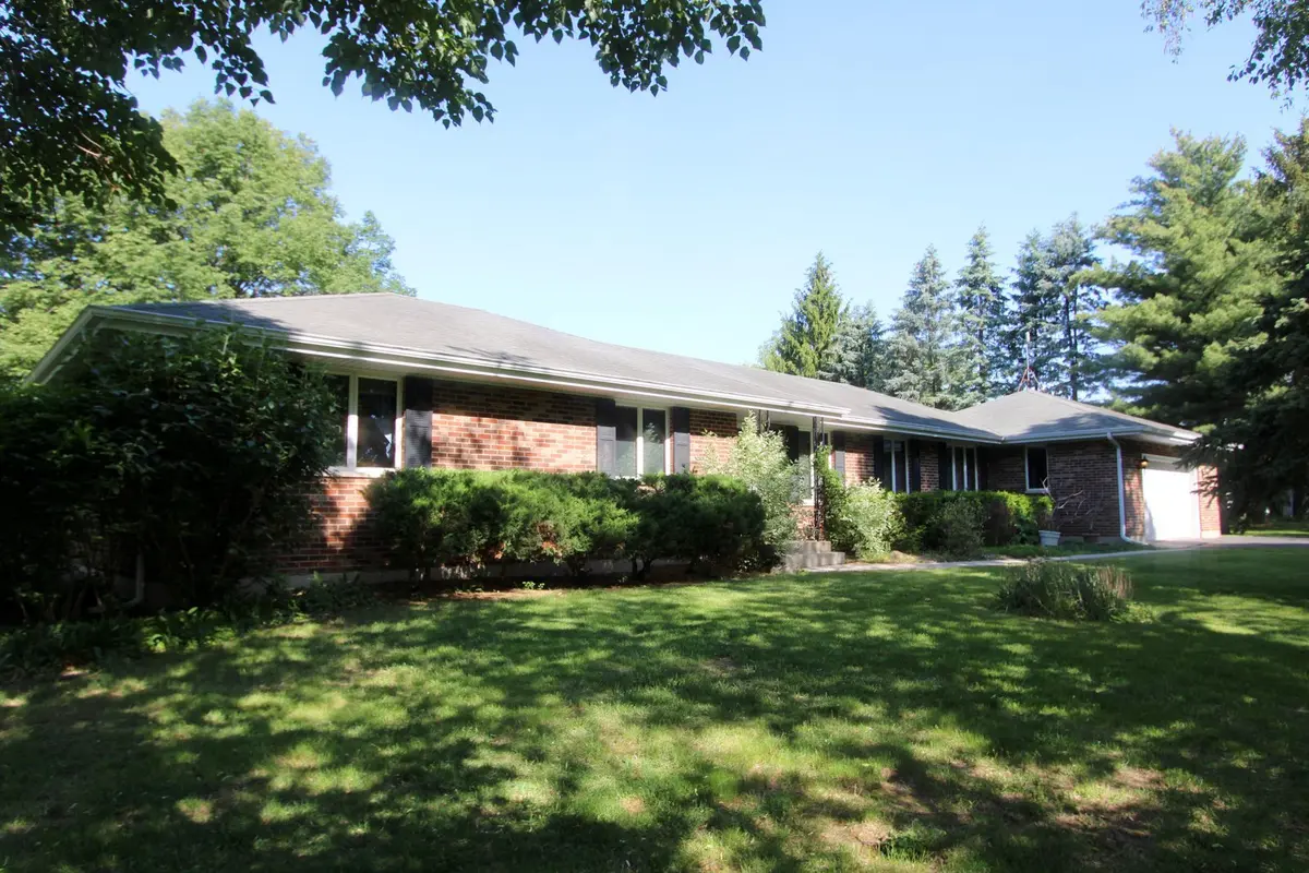5217 Briarwood RD, Woodstock, IL 60098