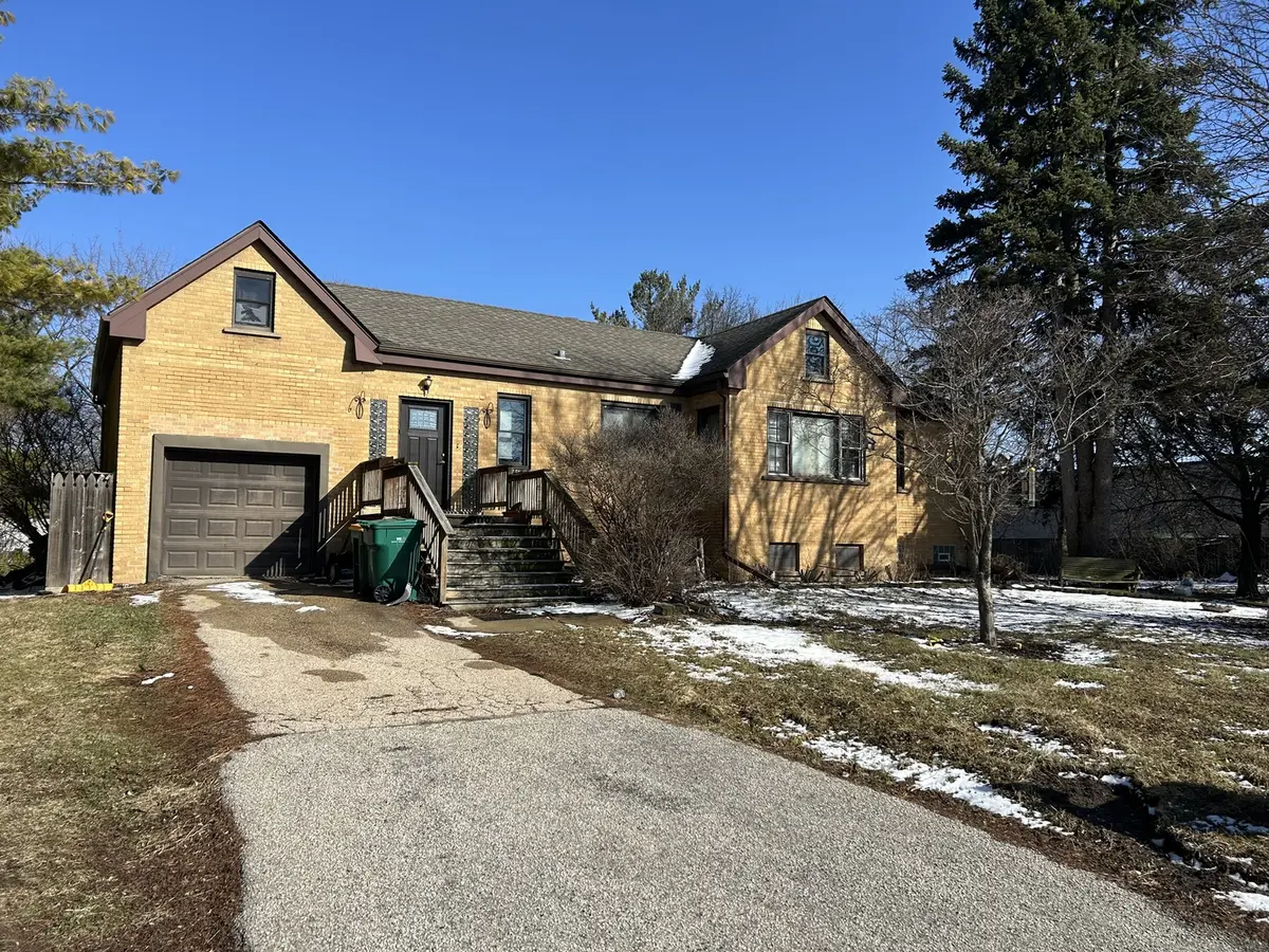267 10th ST, Wheeling, IL 60090