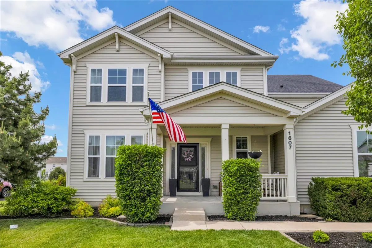 1607 Star Grass CIR, Aurora, IL 60506