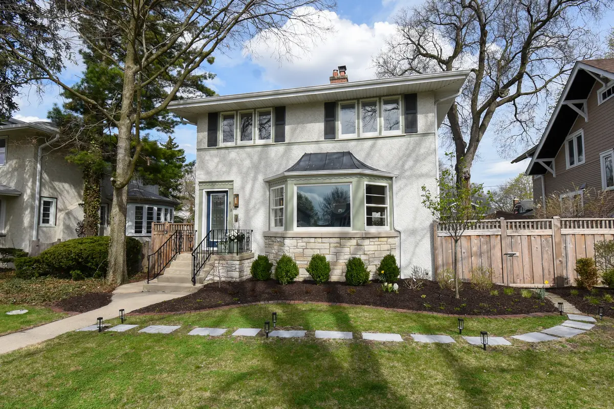 818 N Euclid AVE, Oak Park, IL 60302