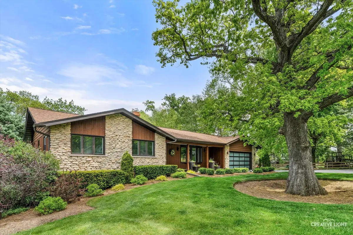 9N625 Arrowmaker PASS, Elgin, IL 60124