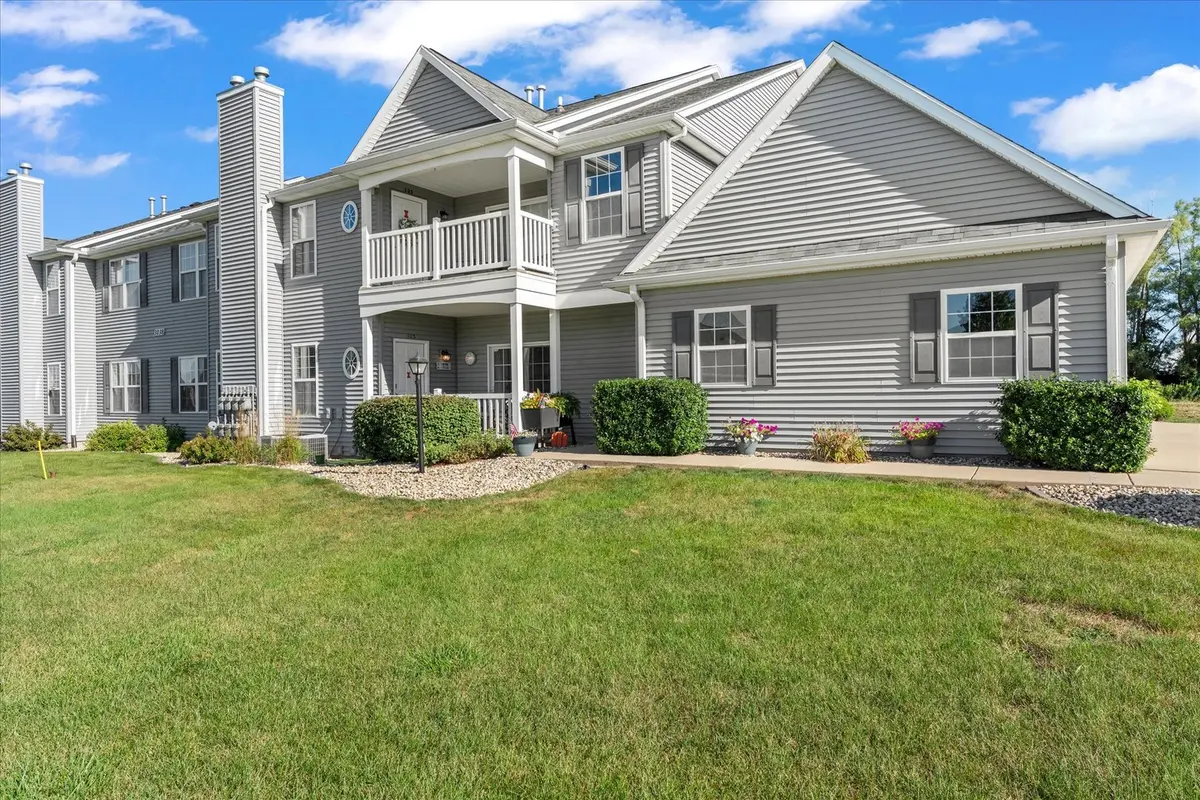 3038 Stillwater Landing DR #203, Urbana, IL 61802