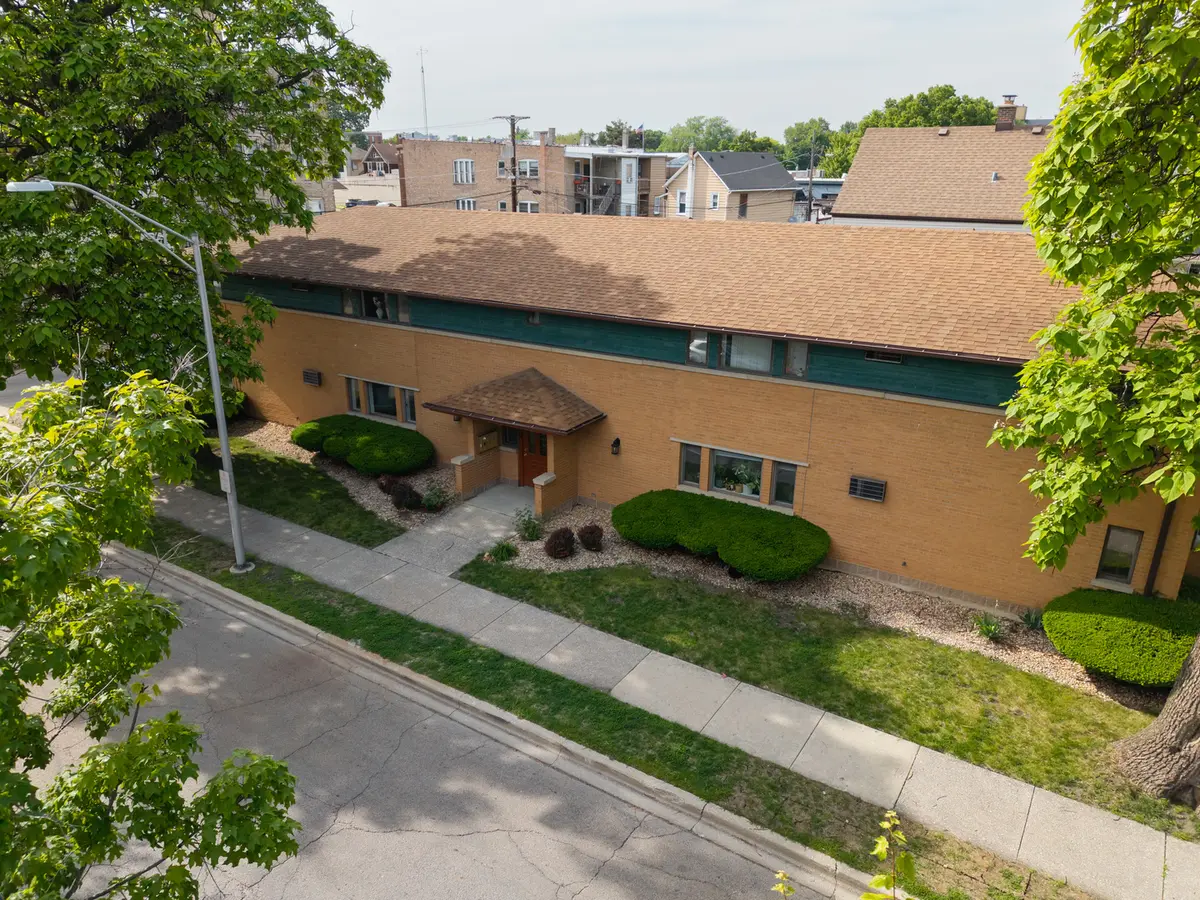 7525 Adams ST #2W, Forest Park, IL 60130
