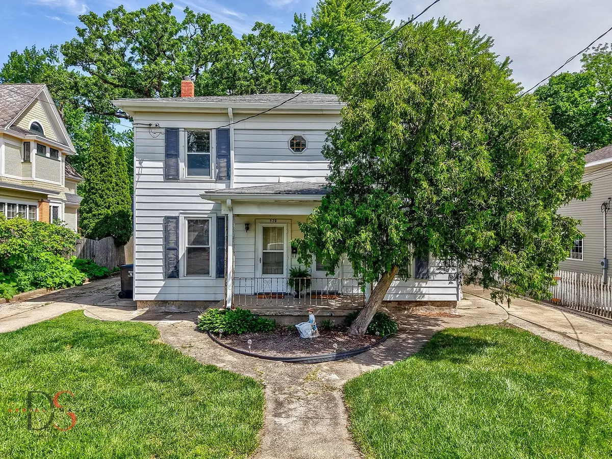 520/522 E Main ST, Ottawa, IL 61350