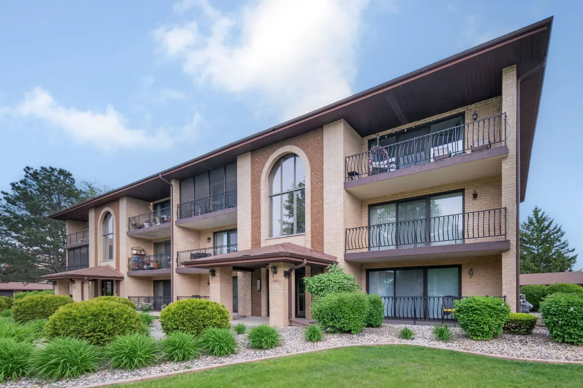 15651 Garden View CT #1D, Orland Park, IL 60462