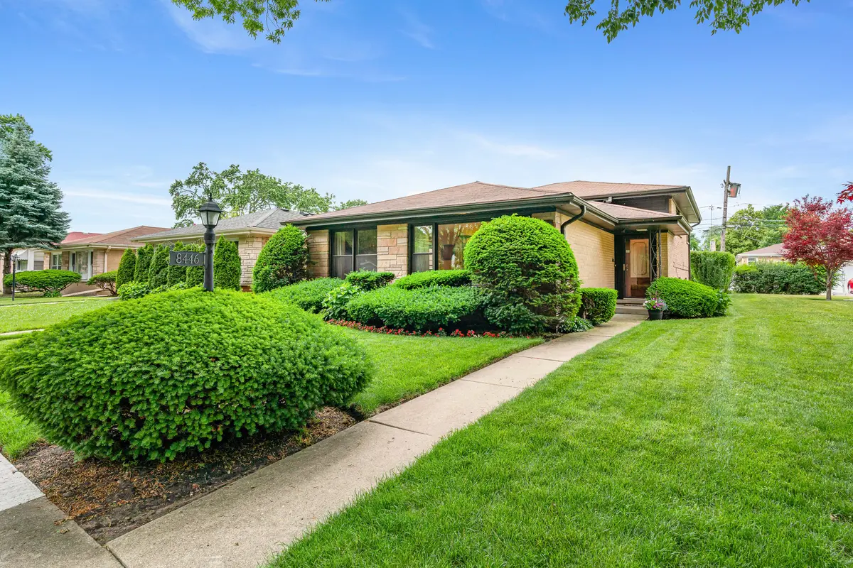 8446 Avers AVE, Skokie, IL 60076