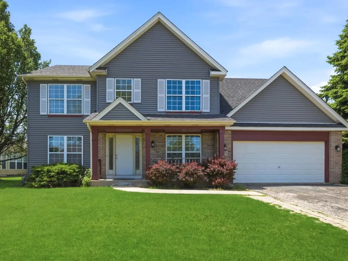 225 Parkside LN, Oswego, IL 60543