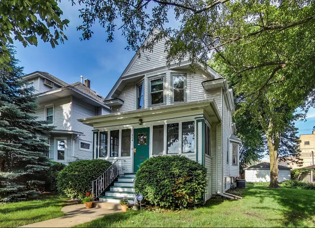 804 S Grove AVE, Oak Park, IL 60304