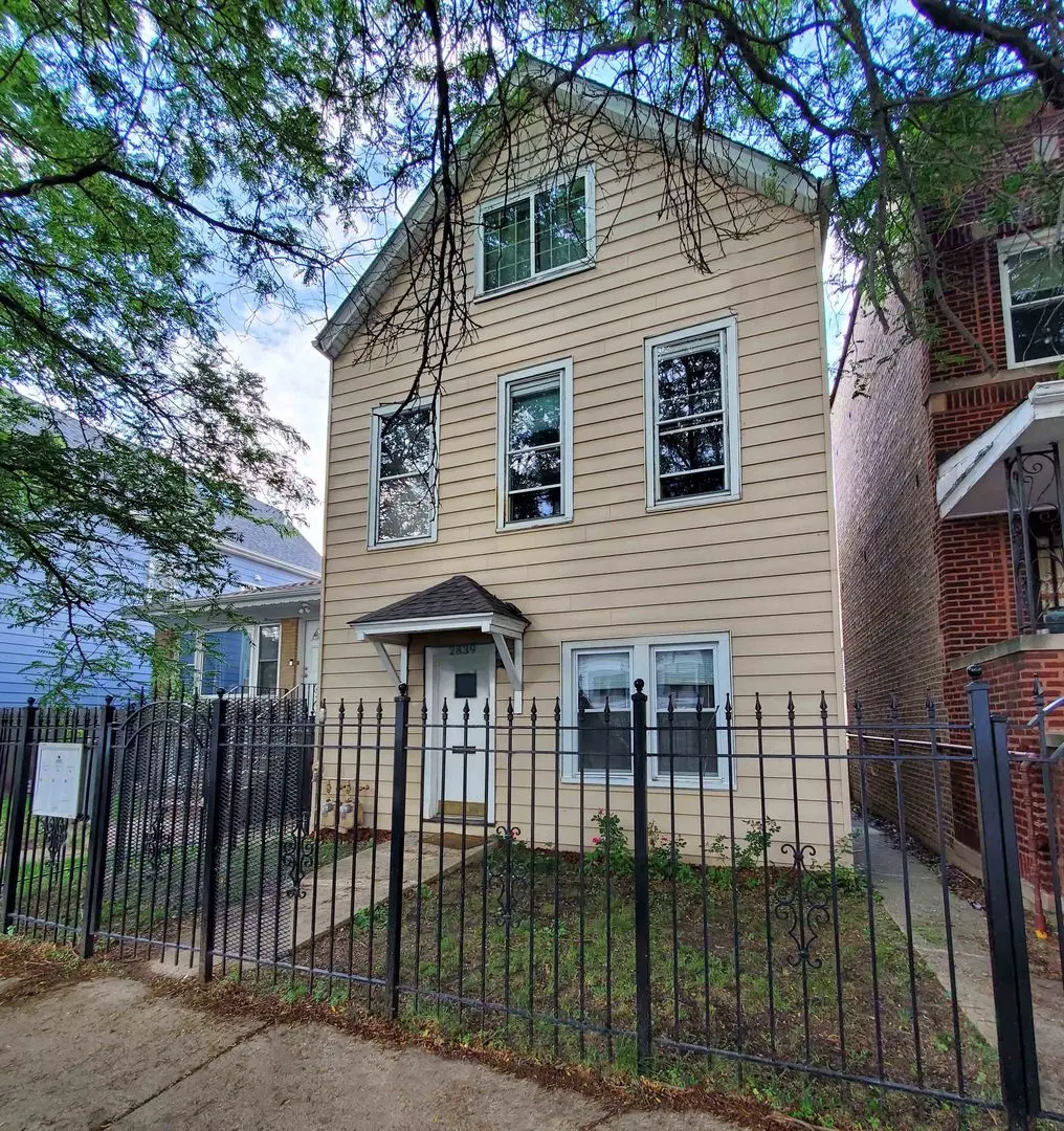 2839 N Central Park AVE, Chicago, IL 60618