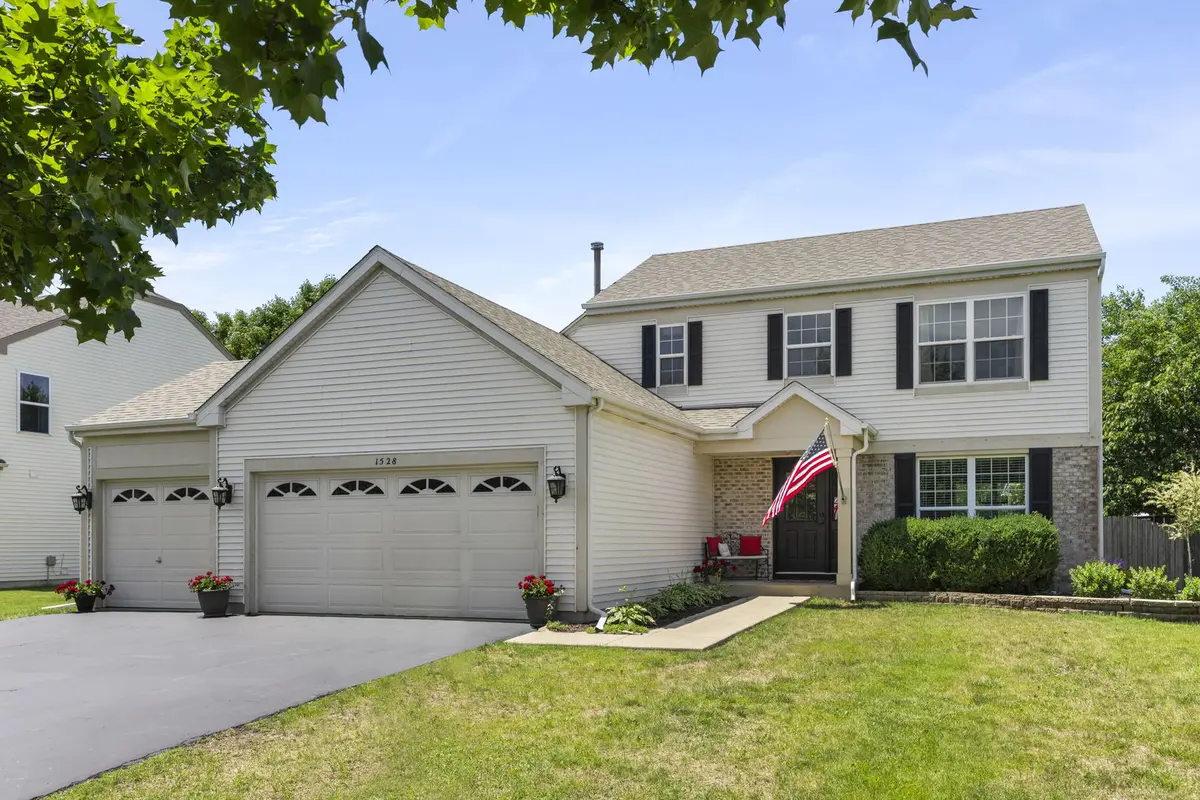 1528 Schumacher DR, Bolingbrook, IL 60490