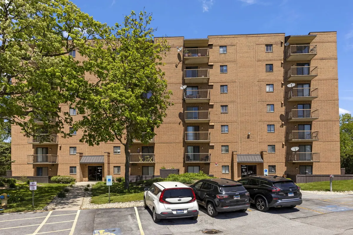 6010 Lake Bluff DR #301, Tinley Park, IL 60477