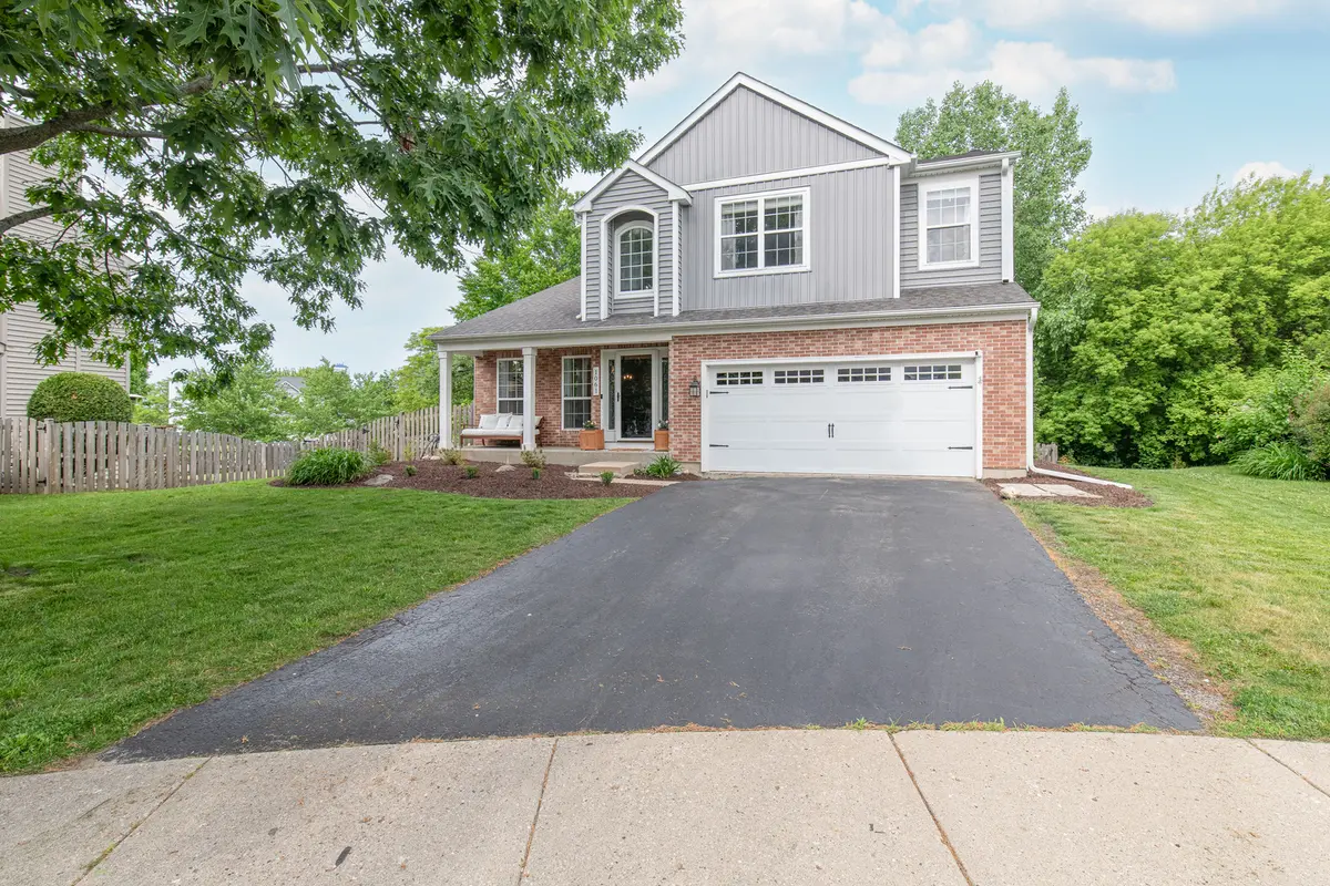 1061 Painted Lake CT, Lake Villa, IL 60046