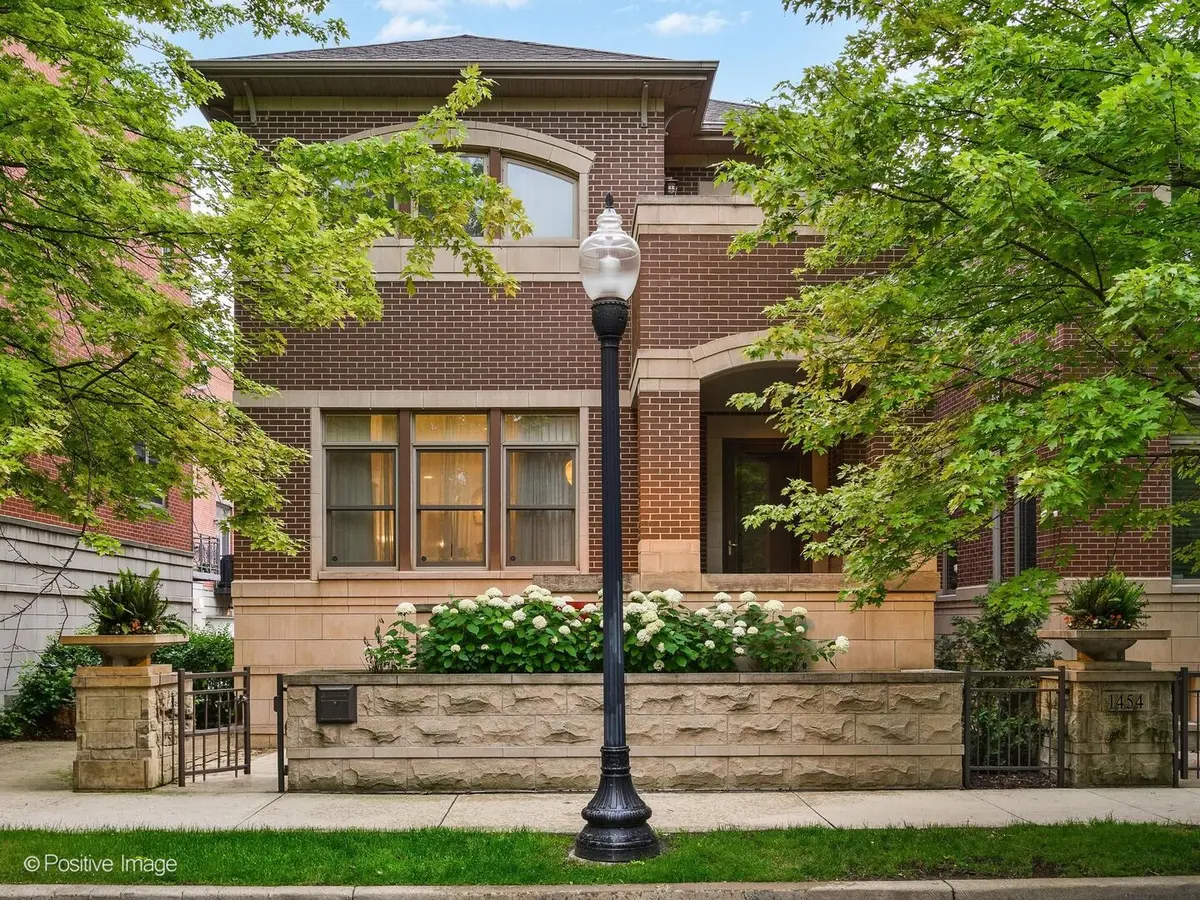 1456 S EMERALD AVE, Chicago, IL 60607