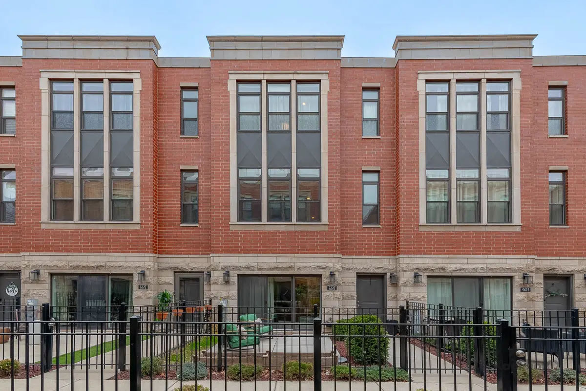 2243 W Coulter ST #2, Chicago, IL 60608