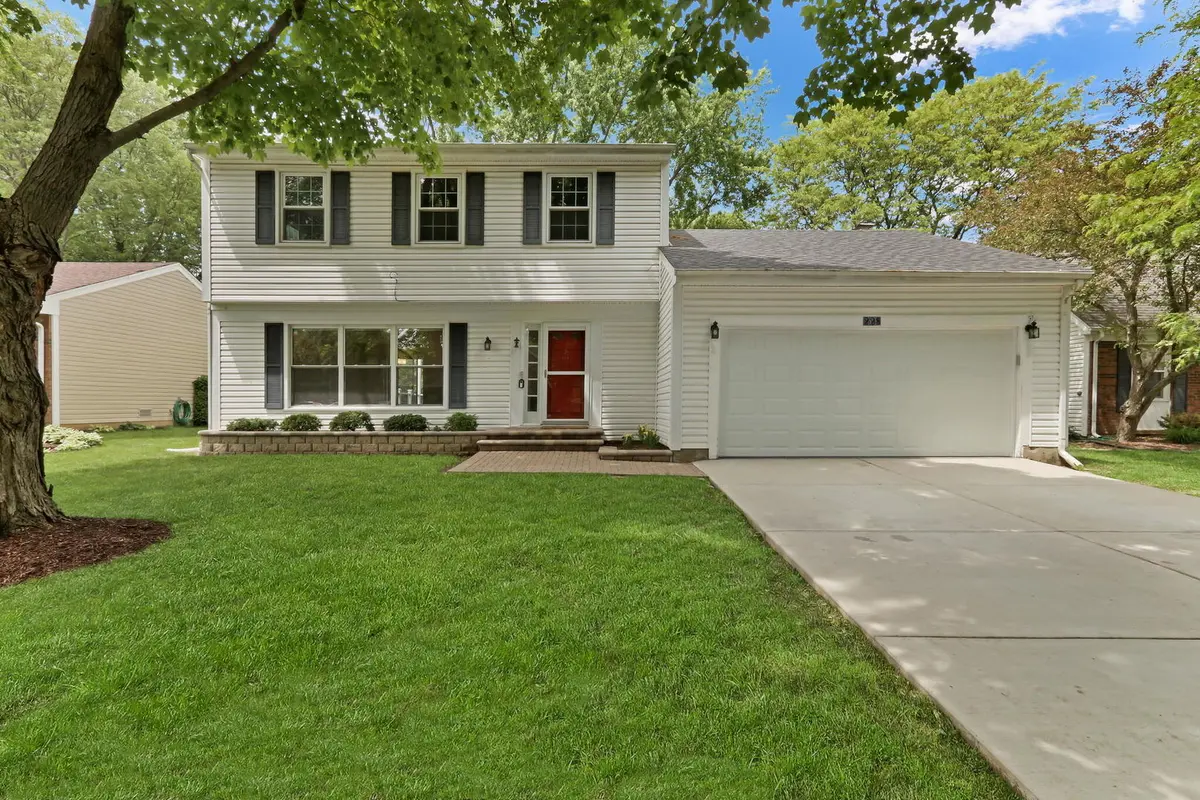 228 Abilene LN, Vernon Hills, IL 60061