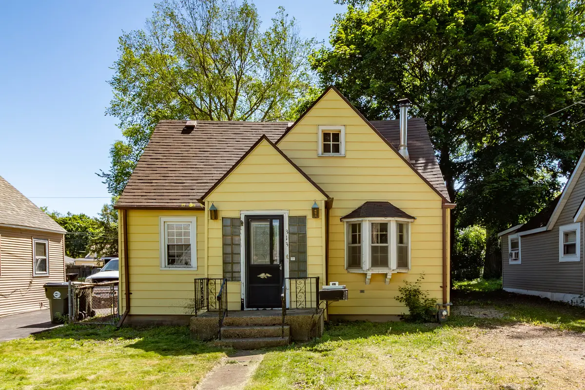 313 Highmoor DR, Round Lake Park, IL 60073