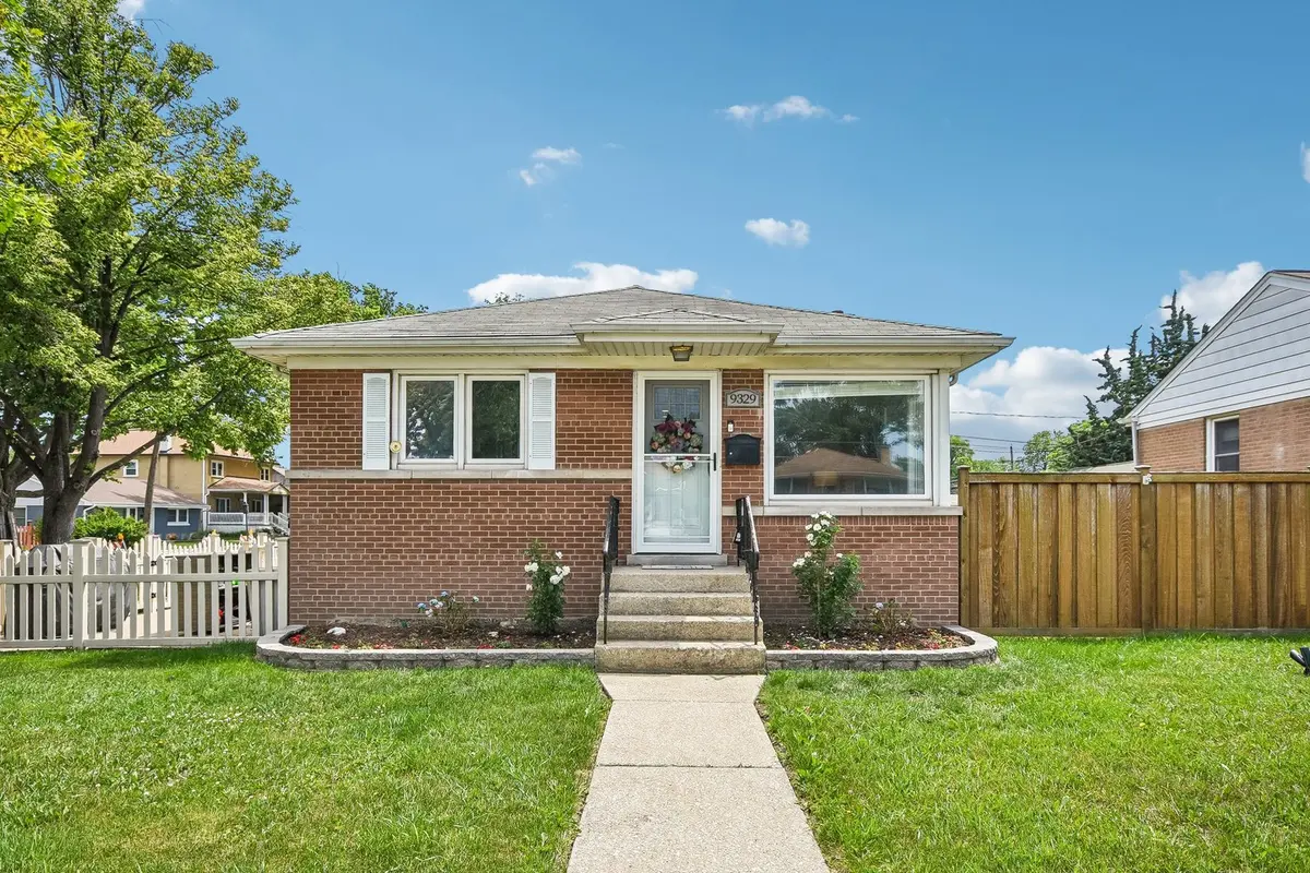 9329 Lincoln AVE, Brookfield, IL 60513
