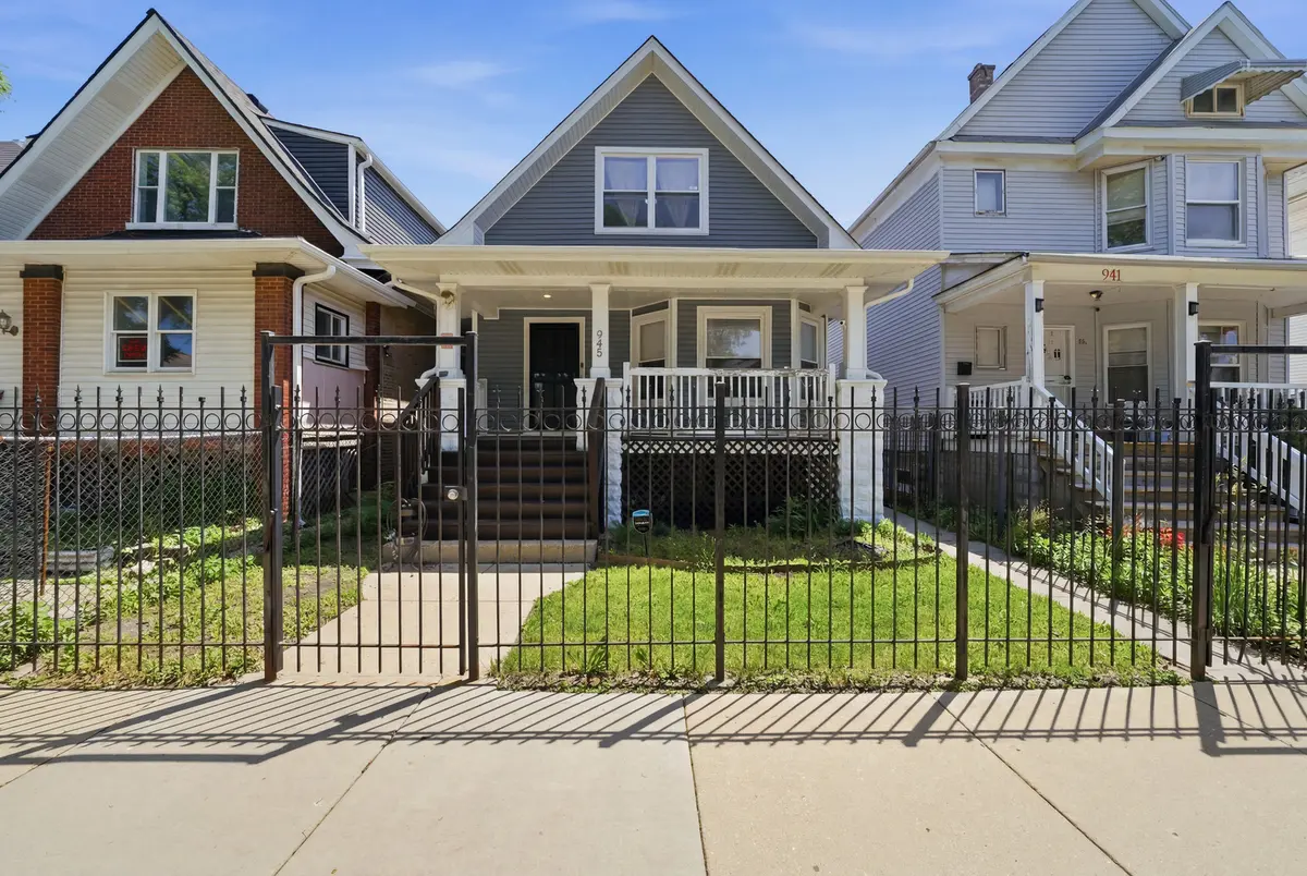 945 N Lawler AVE, Chicago, IL 60651