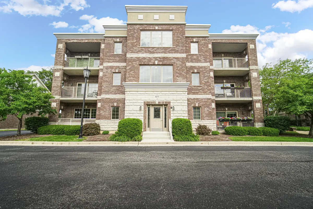 405 W Pierce RD #201, Itasca, IL 60143