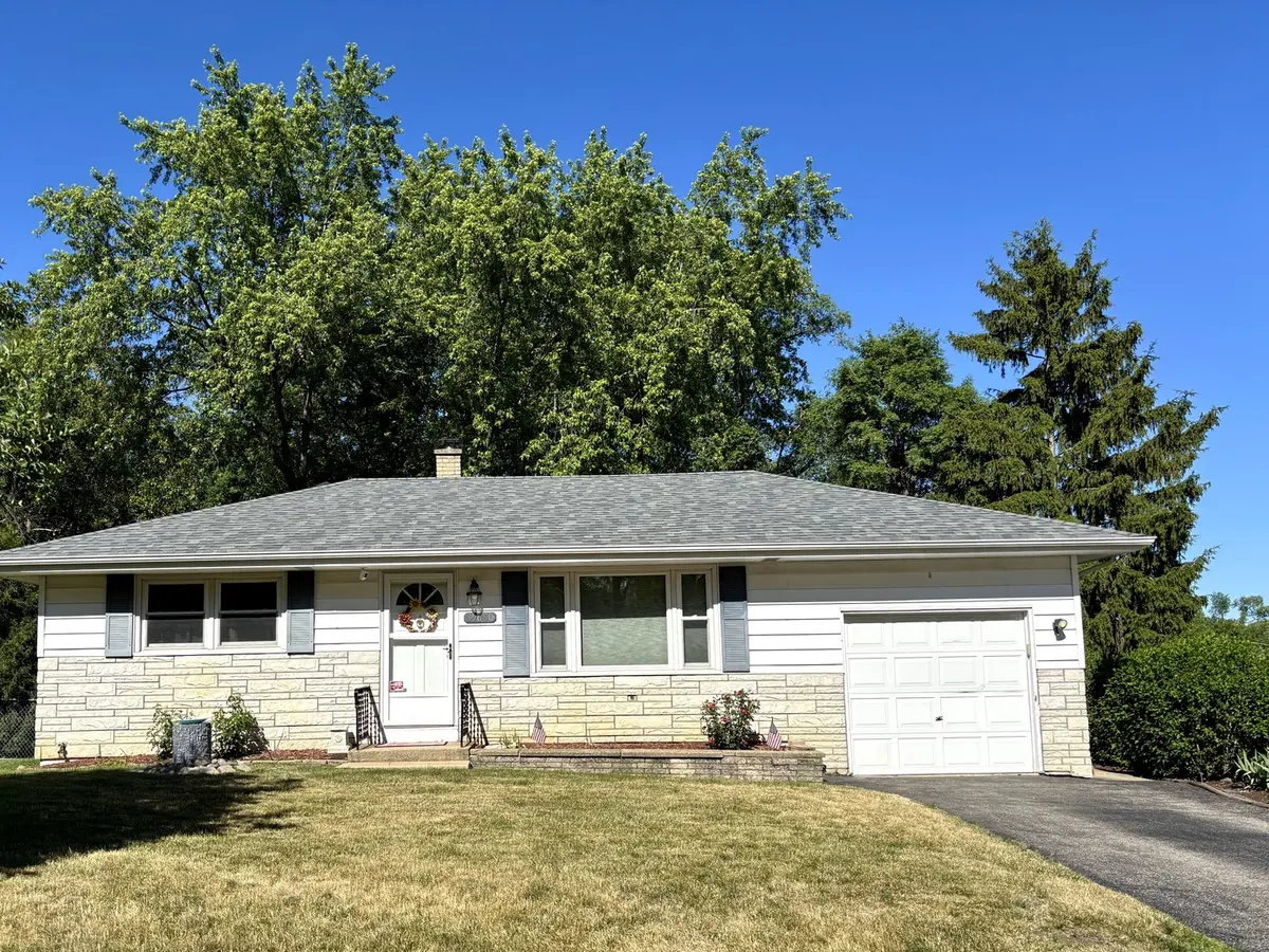 39600 Janet CT N, Antioch, IL 60002